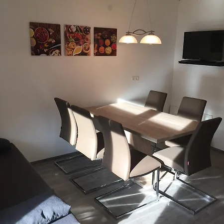 Haus Obertiefenbach Apartment